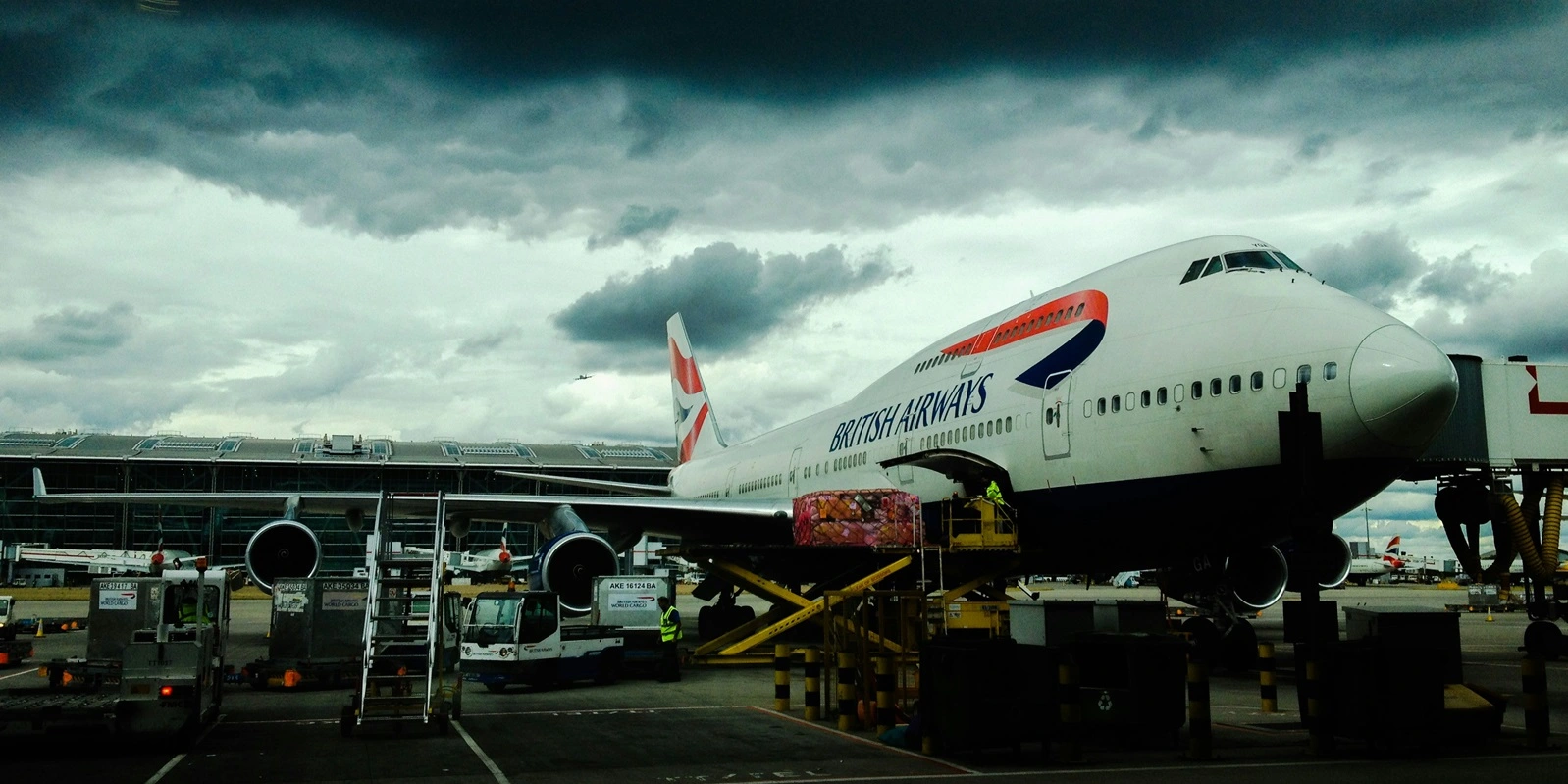 Can I pre-book a minibus from Heathrow Airport?