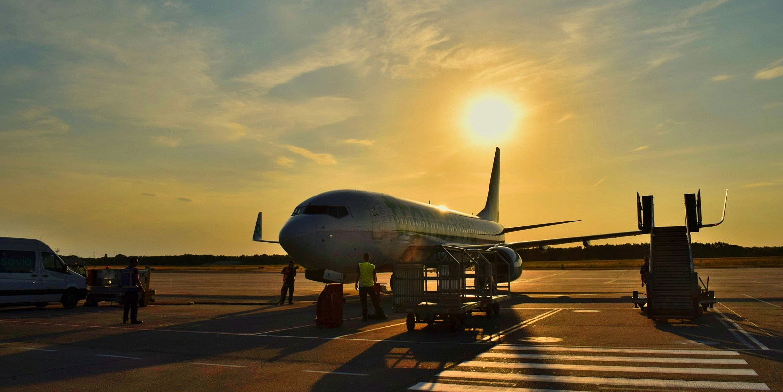 Minibus Hire Gatwick airport Service